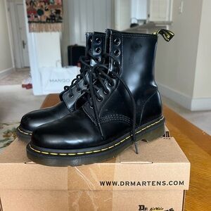 Dr. Martens Boots 100% original